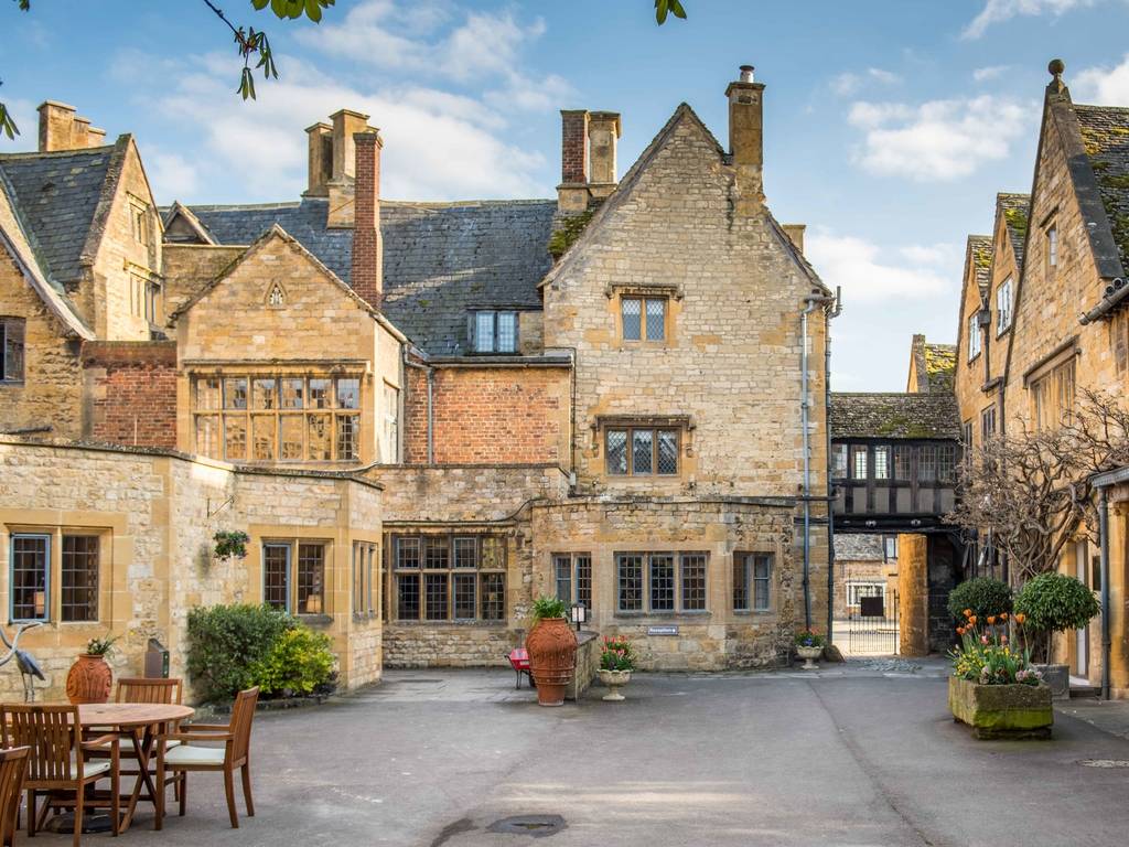 The Lygon Arms Hotel in Cotswolds and Luxury Hotel Breaks in the UK