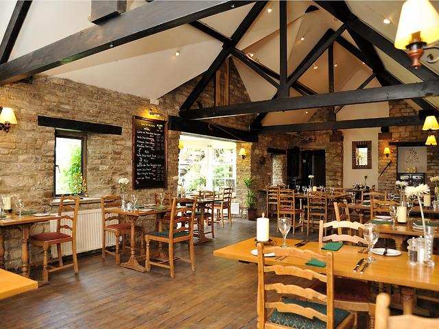Corinium Hotel & Restaurant