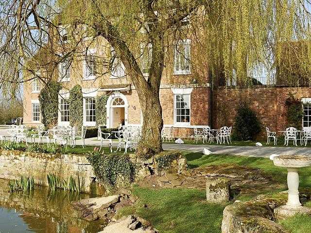 Corse Lawn House Hotel