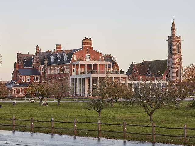 Stanbrook Abbey Hotel