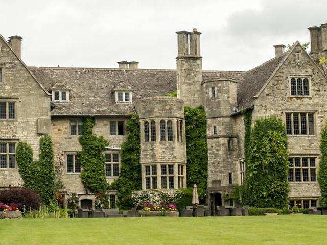 Stonehouse Court