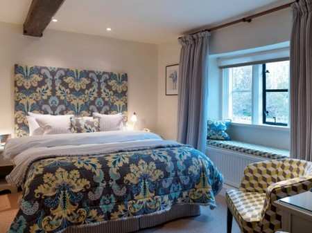 The Bear of Rodborough Hotel