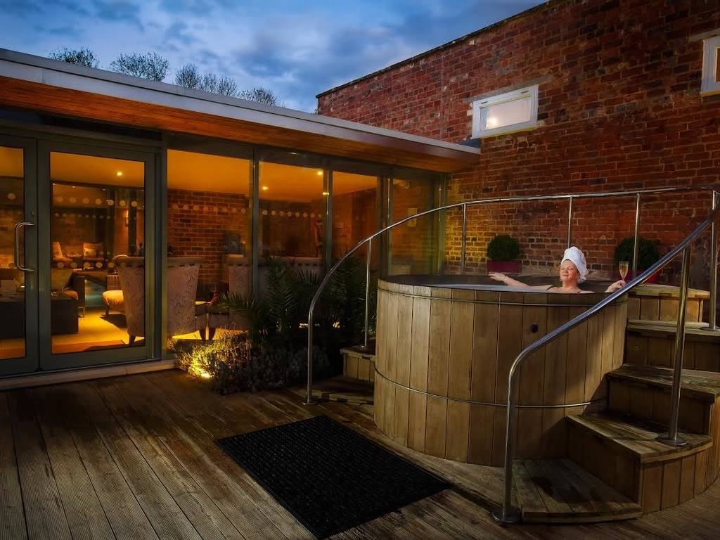 Hotel With Hot Tub In Room Cheltenham Hotel With Hot Tub In Room Cheltenham