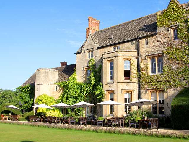 The Manor at Weston-On-The-Green