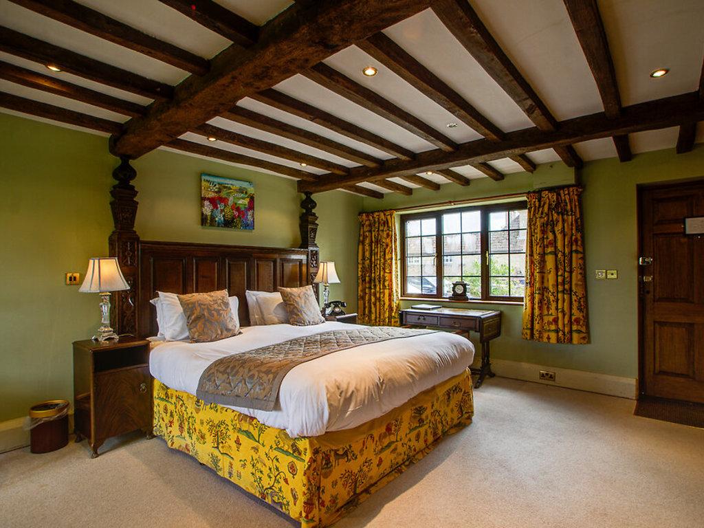 Superior room, The Moonraker Hotel