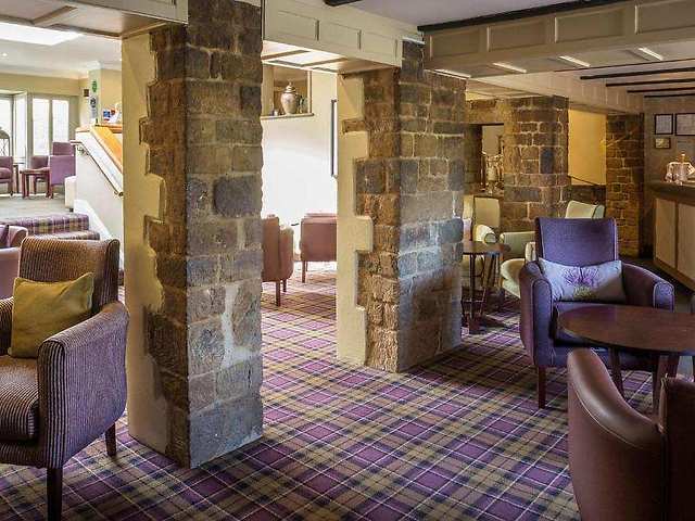 Wroxton House